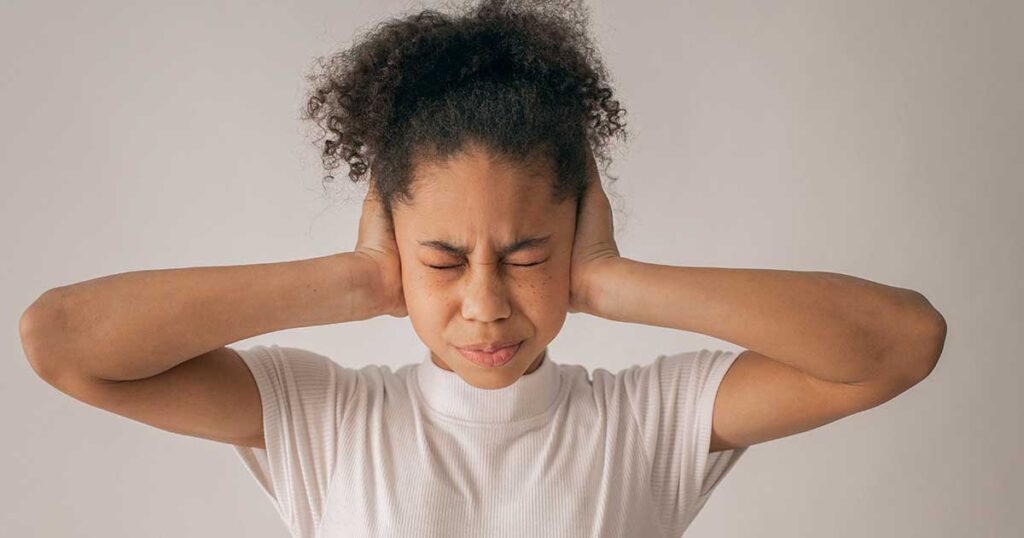 Se boucher les oreilles et éviter les maux de tête pendant/après ...