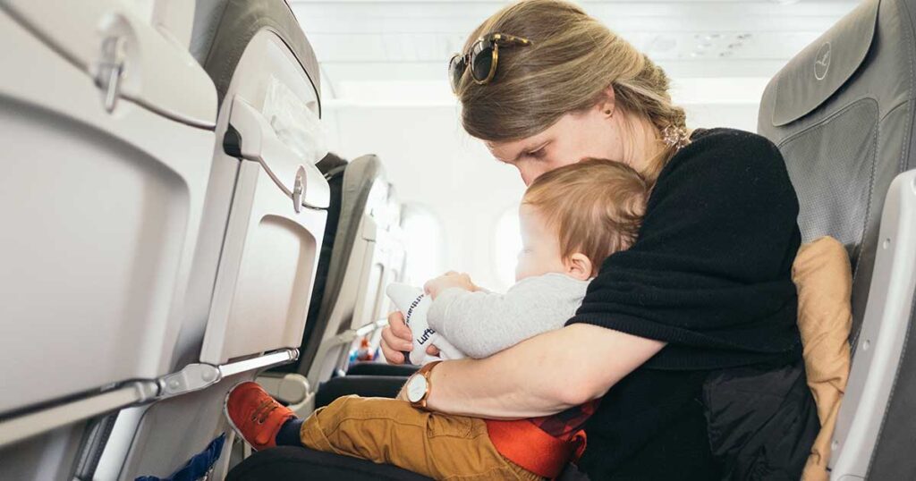 Voler avec un bébé